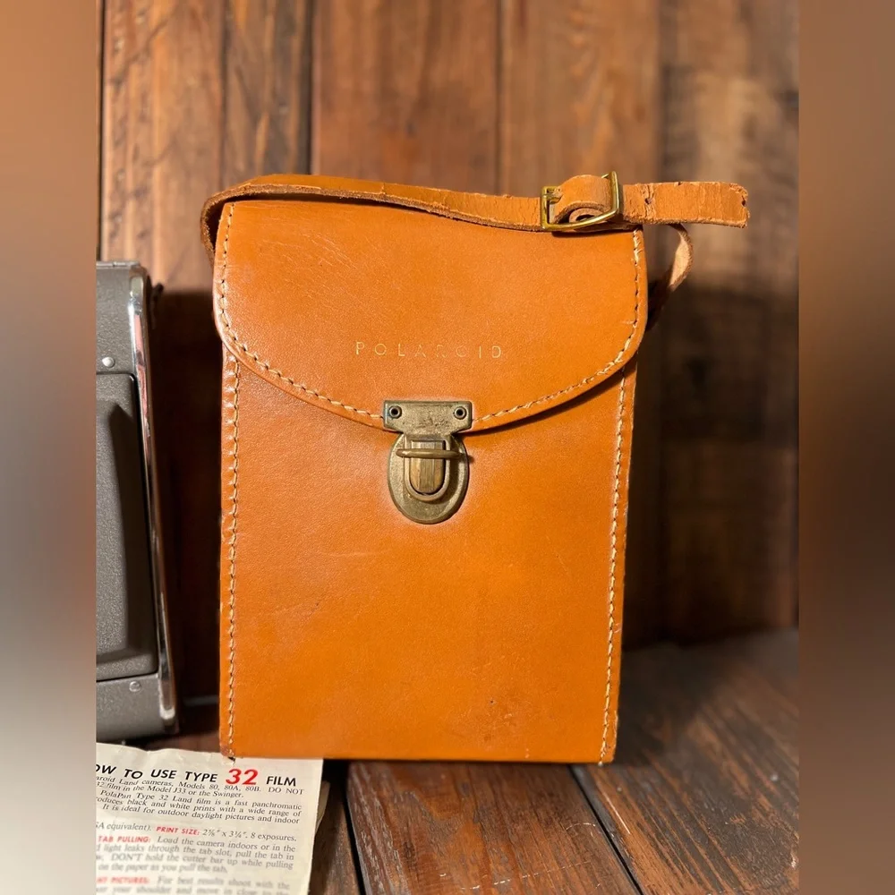 POLOROID Vintage 1950’s MODEL 80 LAND CAMERA W/ lined Genuine Leather Case/Bag